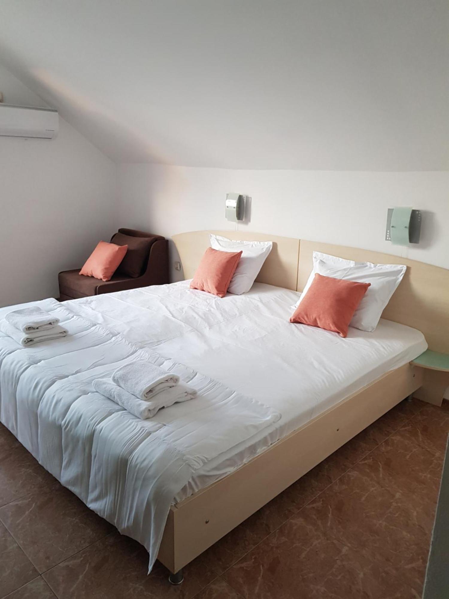 Family Hotel Magnolia Солнечный берег Экстерьер фото