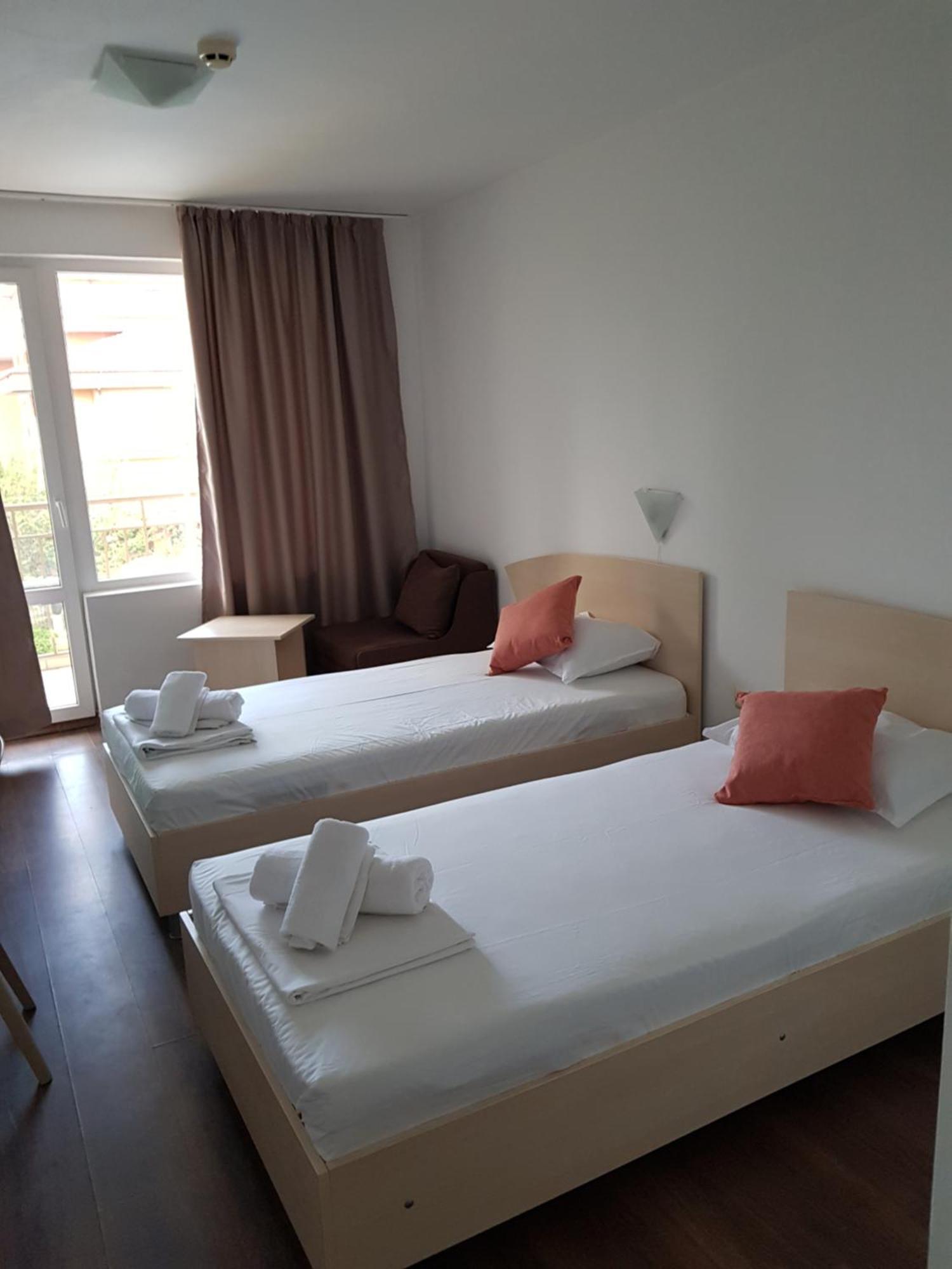 Family Hotel Magnolia Солнечный берег Экстерьер фото